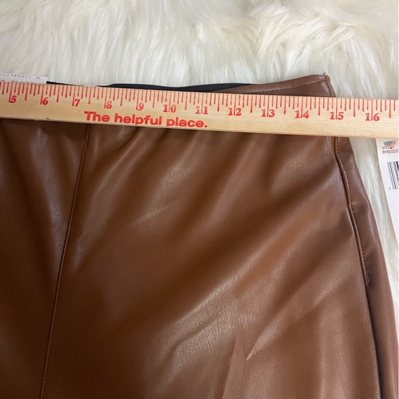 NWT Tinseltown Sz XL Brown Faux Leather High Rise Flare Legs Women’s Pants - Picture 5 of 11